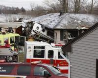 В США частный самолёт рухнул на жилые дома: погибли два человека