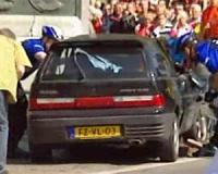 В Нью-Йорке автомобиль на тротуаре врезался в толпу пешеходов: пострадали 12 человек