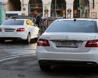 СМИ: в Санкт-Петербурге Павел Дуров на своем автомобиле сбил сотрудника ГИБДД