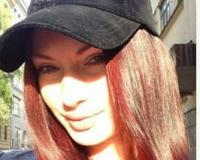 «Дом-2»: Евгения Феофилактова поливает грязью ведущих проекта