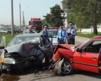 Смертельное ДТП на юге Москвы: два человека погибли при столкновении иномарок