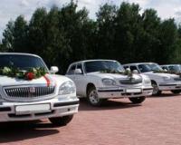 Свадебный кортеж напугал москвичей выстрелами петард