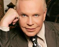 Моисеев поскандалил с Валерией из-за вмешательства в его личную жизнь