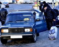 Московская полиция устроила облаву на таксистов-нелегалов