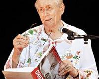 Поэту Евгению Евтушенко в США ампутировали ногу