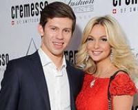 Жених Виктории Лопыревой перед свадьбой ушел в загул