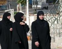 В Волгограде студенты требуют запретить хиджабы на территории госуниверситета