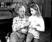 За столиком в кафе внезапно скончалась внучка легендарного советского актера