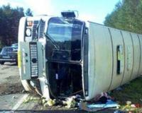 Автобус со школьниками из Оренбургской области опрокинулся в Татарстане, пострадали дети