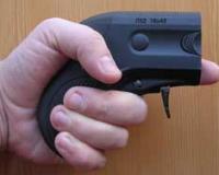 В Самаре полицейский и омоновец устроили из-за девушки дуэль на пистолетах и ножах