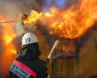 В Томске три человека сгорели в закрытом снаружи доме