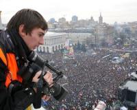 В Киеве «Беркут» стреляет в журналистов международных изданий