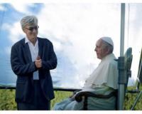 На самом престижном кинофестивале в мире объявили о выходе фильма про Папу Римского