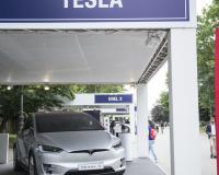   :      Tesla     