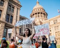 Администрация Байдена подала в суд на Техас из-за ограничительного закона об абортах