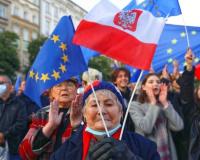 Польше сказали платить 1 млн евро в день в судебном разбирательстве с ЕС