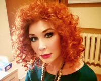 Татьяна Васильева иронизирует о своей внешности