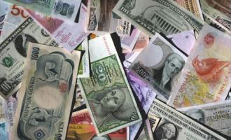 Биржа РТС на час останавливает торги акциями из-за резкого падения техиндекса