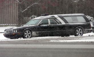 Лучший автомобиль для последней в жизни поездки Jaguar XJ8