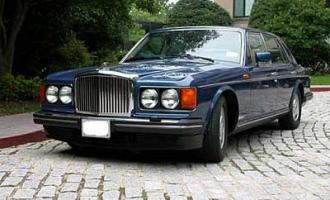 Bentley показала новый седан
