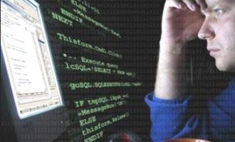 Хакер из Греции украл личные данные 9 миллионов земляков