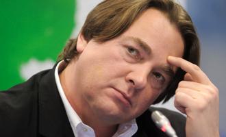 За пост в совете директоров «Первого канала» поборются Шахназаров, Боярский и Расторгуев