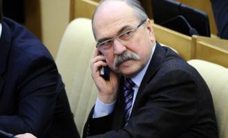 Блогеры заставили Владимира Пехтина сдать депутатский мандат