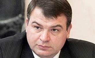 Анатолий Сердюков снова вызван на допрос, на этот раз по делу о незаконных поставках оружия