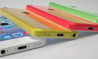 Компания Apple презентовала своим клиентам новый iPhone и его бюджетный вариант