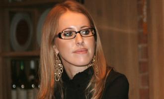 Ксения Собчак пообещала детям-сиротам беговую дорожку и экскурсию в Москву