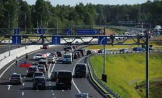 В Ленобласти на дороге пешехода несколько раз подряд переехали машины