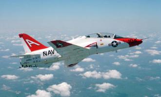 Учебный самолет T-45C Goshawk ВМС США потерпел крушение во время посадки