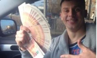 «Дом-2»: Иван Барзиков за пару дней на проекте заработал 300 тысяч