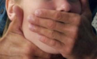 В Красноярске владельцы гостиницы и сауны насиловали студенток