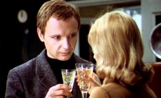 Госдума запретит киногероям выпивать