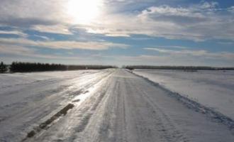 Из-за гололеда под Тулой столкнулись сразу девять авто: есть пострадавшие