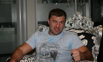 Актер Михаил Пореченков подарит сыну на свадьбу ипотечный кредит