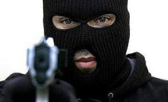 В Екатеринбурге бандиты в масках ограбили Бинбанк по «голливудскому сценарию»