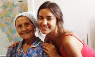Ирина Шейк бросила все дела и прилетела в Башкирию, чтобы поздравить бабулю с юбилеем