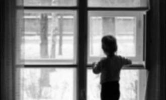 В Ангарске родители отравились неизвестной жидкостью, оставив сиротами двух детей