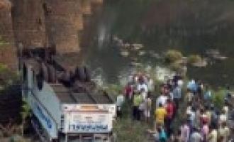 Масштабная автокатастрофа произошла в Таиланде