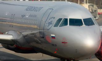 На борту самолета Санкт-Петербург – Ош нетрезвый пассажир избил бортпроводника