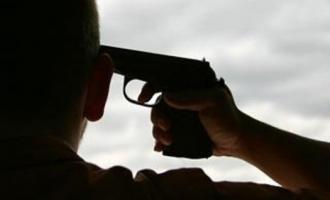 В Москве 29-летний инкассатор застрелился из служебного пистолета