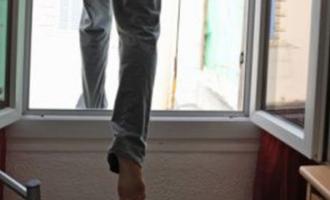 В Красноярске 17-летний лицеист выбросился с 8-го этажа
