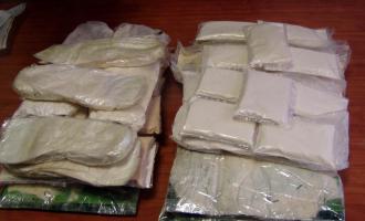 В легковушке, которую перевозил эвакуатор, полицейские нашли 20 кг героина