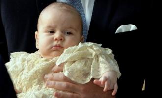 Очаровательный маленький принц Джордж вместе с родителями отправится в первое зарубежное турне