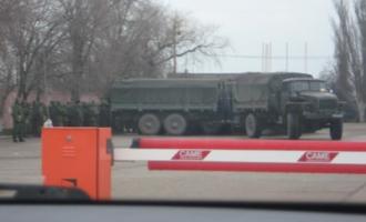 Около воинской части в Крыму слышны взрывы