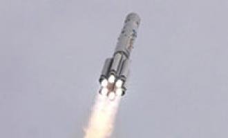 Корейская ракета чудом разминулась с китайским лайнером