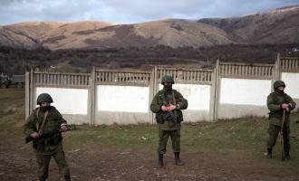 В Симферополе при штурме украинской воинской части россияне ранили офицера