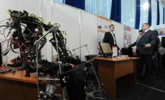 Российскими учеными разработан экзоскелет, который способен увеличить физические возможности человека